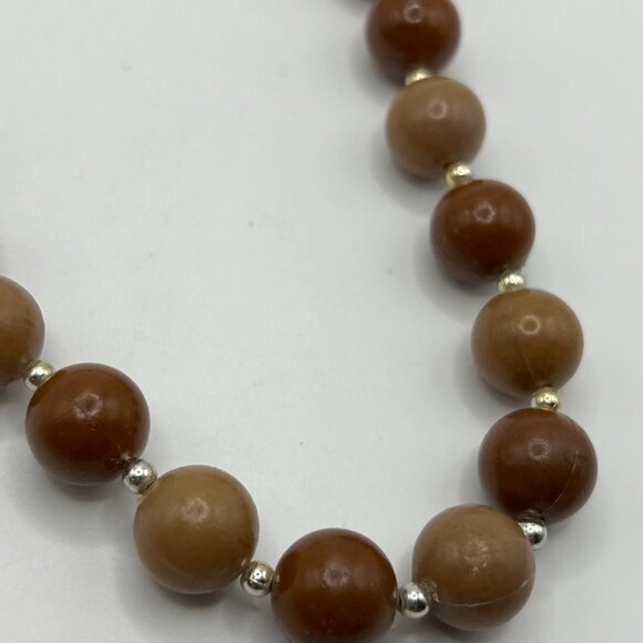 Vintage stamped brown tone bead necklace - Picture 10 of 10